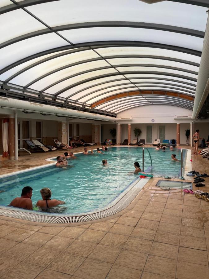 Franci Wellness Apartman 佐洛卡罗斯 外观 照片