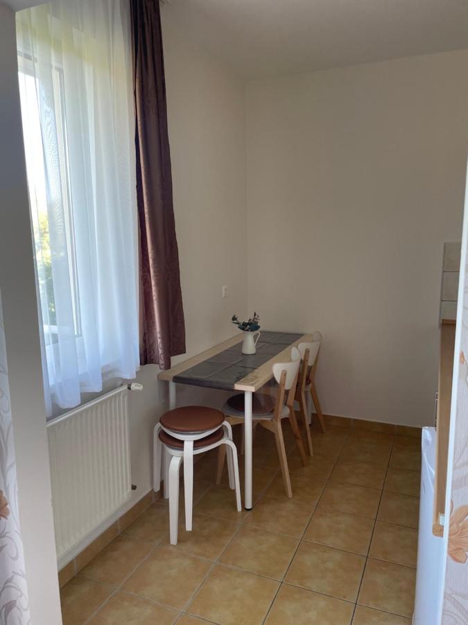 Franci Wellness Apartman 佐洛卡罗斯 外观 照片