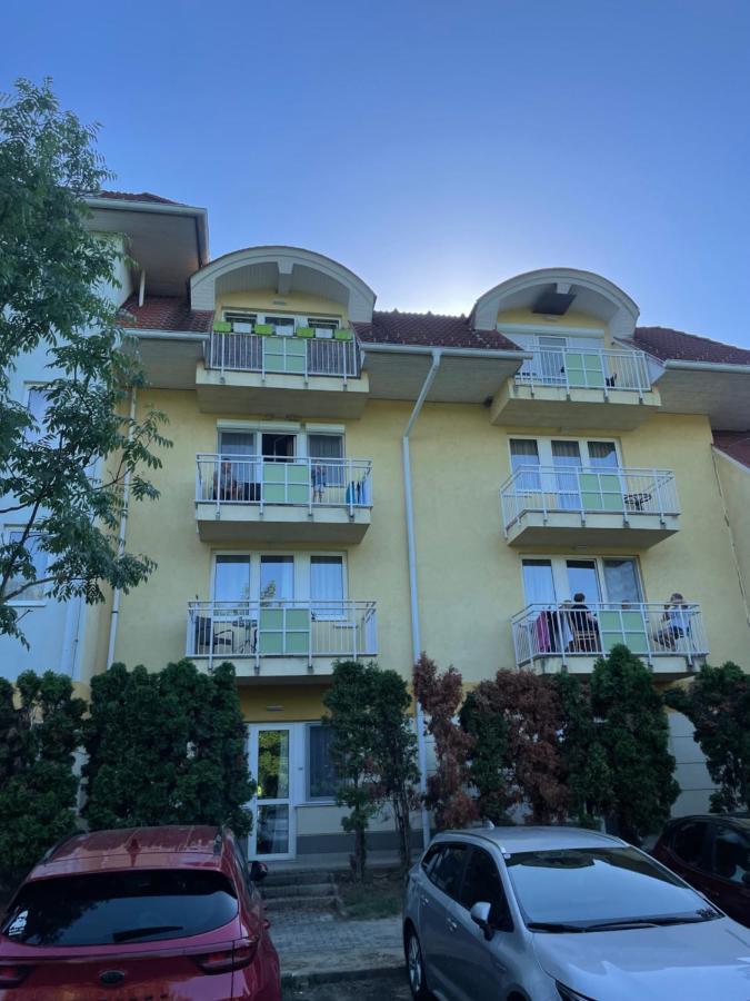 Franci Wellness Apartman 佐洛卡罗斯 外观 照片